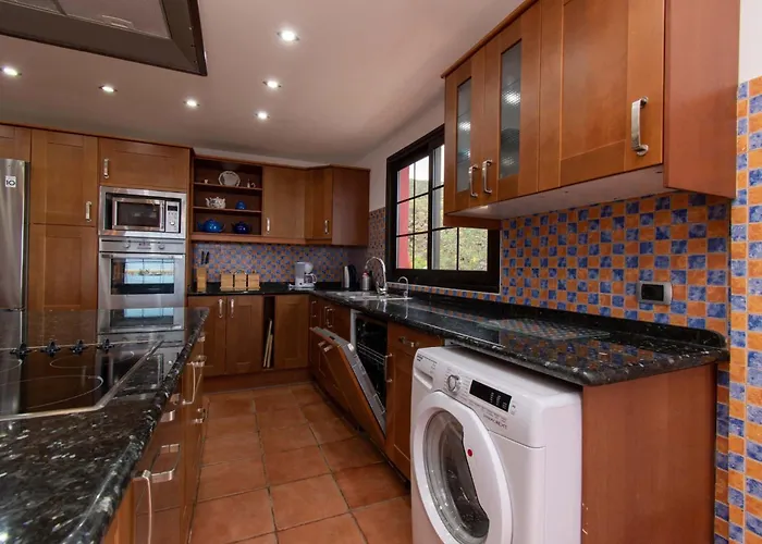 El Mirador 6 Bedrooms Вілла *