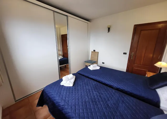 El Mirador 6 Bedrooms * Адехе