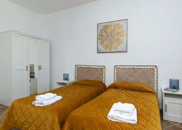 El Mirador 6 Bedrooms Вілла Адехе