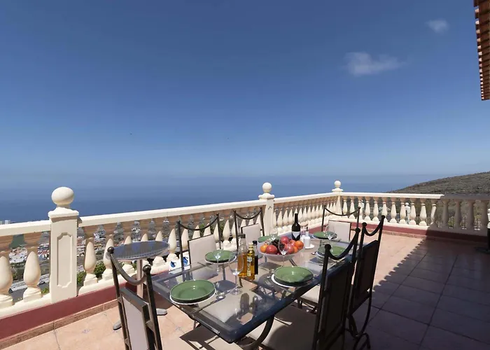 Вілла El Mirador 6 Bedrooms *