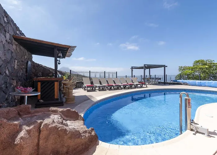 El Mirador 6 Bedrooms Вілла