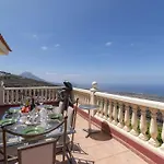 El Mirador 6 Bedrooms Вилла *