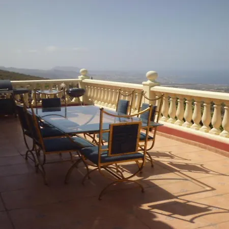 Villa El Mirador 6 Bedrooms *