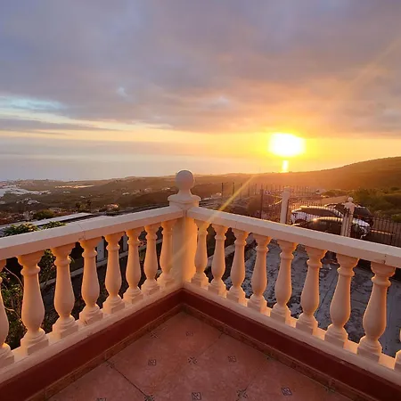 Villa El Mirador 6 Bedrooms *