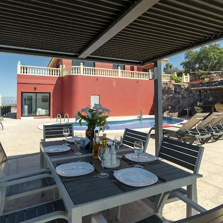 Villa El Mirador 6 Bedrooms