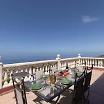 Vila El Mirador 6 Bedrooms *